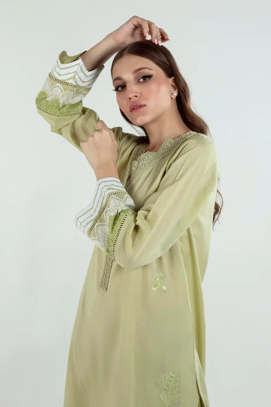 Green Lawn Suit